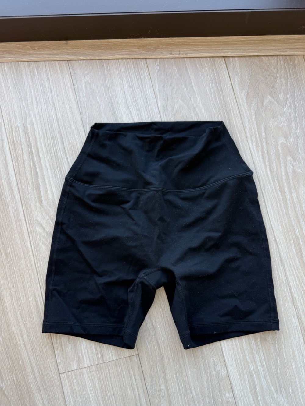 Set Active Sporty Biker Shorts - Picture 4 of 6